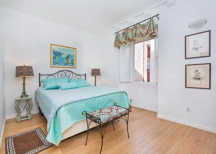 The Steps Old Town 아파트