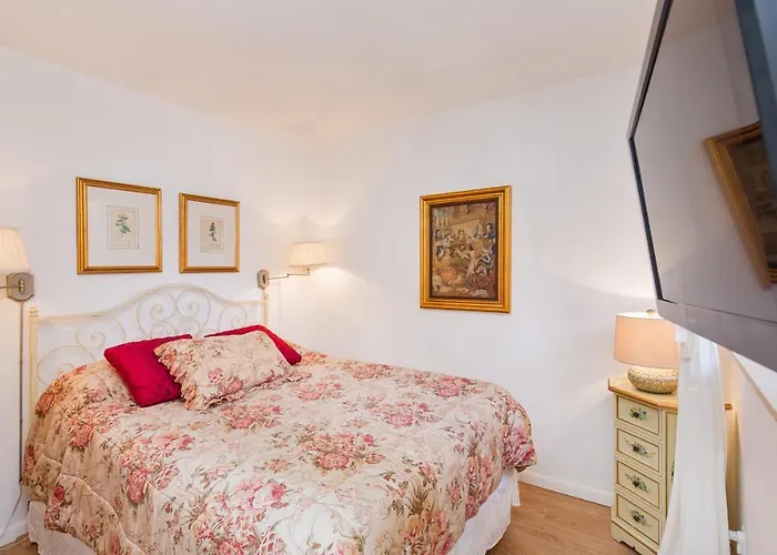 The Steps Old Town 아파트